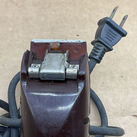 Vtg Oster Classic 76 Universal Motor Clipper W No Blade USA Tested, Not Perfect - Picture 6 of 7